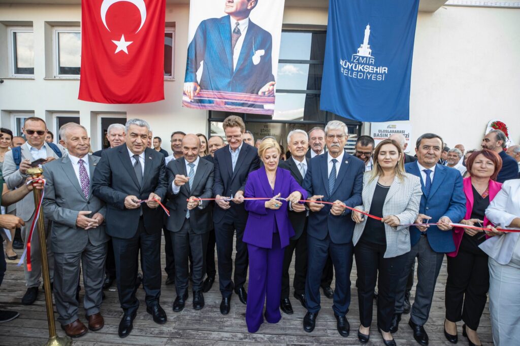 Uluslararası Basın Merkezi İzmir’de açıldı