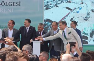 DİKİLİ TDİOSB İÇİN DÜĞMEYE BASILDI