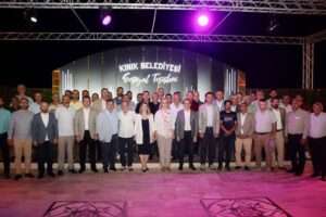AK PARTİ YEREL YÖNETİMLER TOPLANTISI KINIK POYRACIK SOSYAL TESİSLERİNDE GERÇEKLEŞTİ