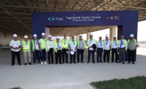 BAŞKAN ERTÜRK TOGG GEMLİK TESİSLERİ FABRİKA ZİYARETİNE KATILDI