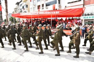 Menemen’de 30 Ağustos coşkusu