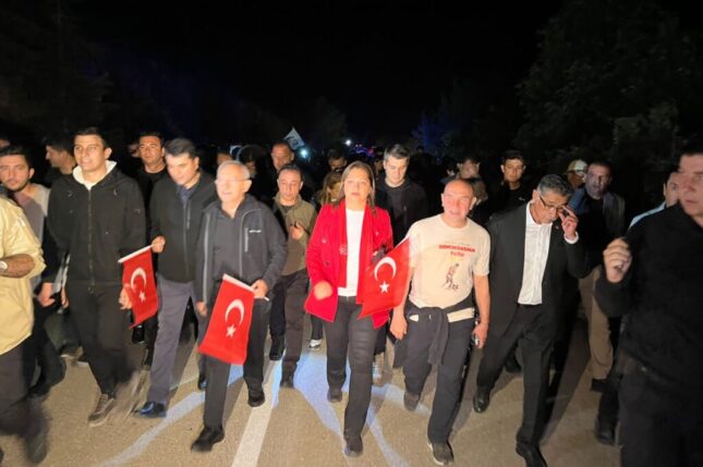 CHP Lideri Kılıçdaroğlu tarihi yürüyüşe katılıyor