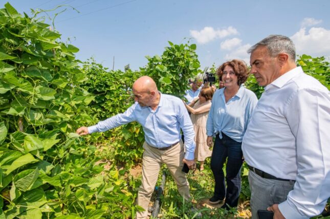 Başkan Tunç Soyer Beydağ’da üreticilerle buluştu