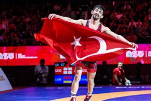 Güreşçimiz Kerem Kamal dünya şampiyonu oldu