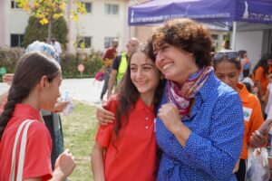Kadın Dostu Kent İzmir’de kız çocuklarına coşkulu kutlama