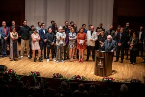 60’ıncı sanat yılında usta tiyatrocu Yücel Erten’e sürpriz kutlama