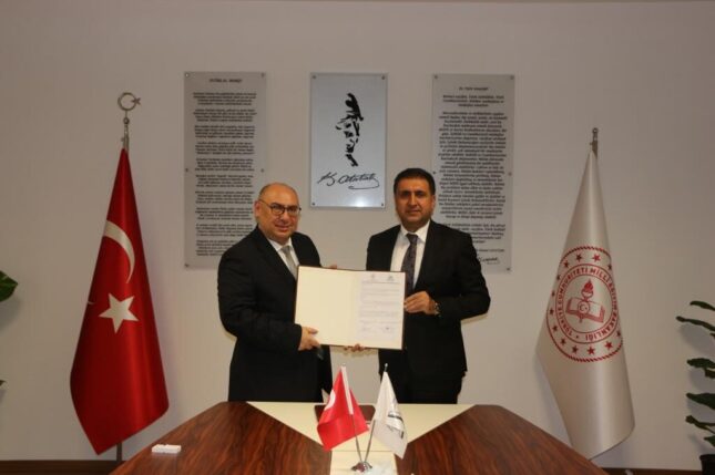 İl Milli eğitim ve İzmir Doğalgaz arasında işbirliği protokolü imzalandı