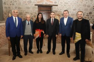Peştemal kuşandılar,  Parşömen ustalığına yükseldiler