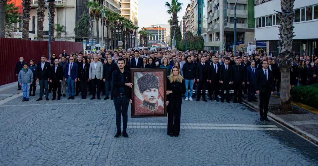 İzmir’de zamanın durduğu an