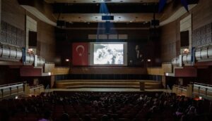“Özgür İzmir-Kurtuluşun 100. Yılı” belgeselinin galası yapıldı