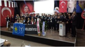 İYİ PARTİ ALİAĞA  İLÇE BAŞKANI TUĞBA OKTAY BOR OLDU