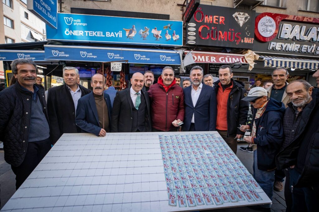 Başkan Soyer Bayraklı’daki çalışmaları inceledi