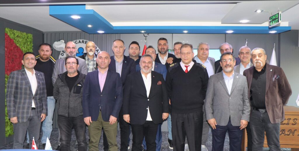İMEAK DTO Aliağa’da yılın son meclis toplantısı yapıldı