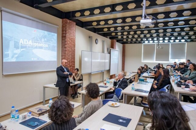 Yaşar Üniversitesi öğrencileri dönem sonu projelerini Ada Gazinosu üzerine yaptı