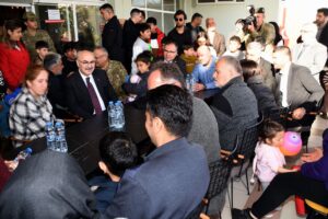 İZMİR VALİSİ KÖŞGER FOÇA’YI ZİYARET ETTİ