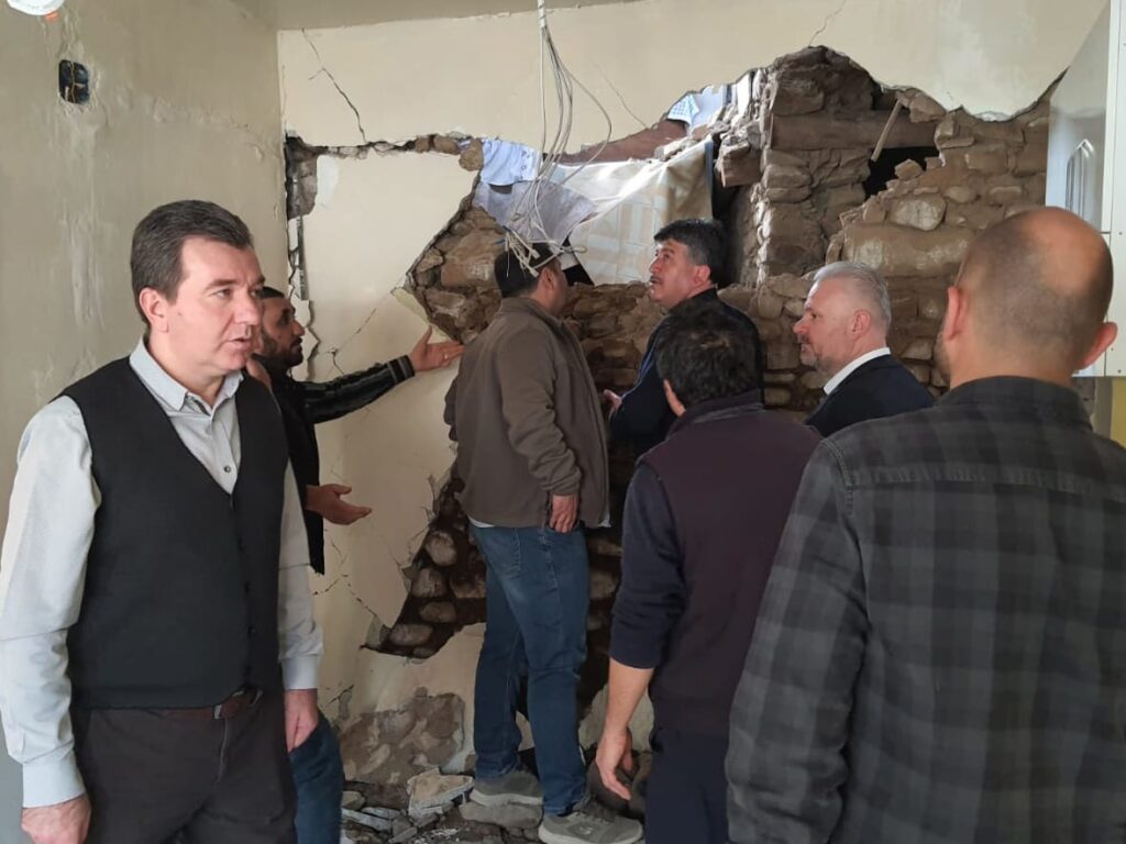 Başkan Koştu, deprem bölgesinde