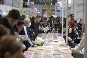 TÜYAP Kitap Fuarı,  Fuar İzmir’de kapılarını açtı