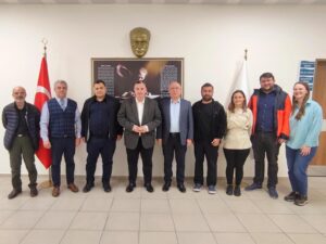 Kınık Belediye Başkanı Dr. Sadık Doğruer iftarda meslektaşlarıyla buluştu