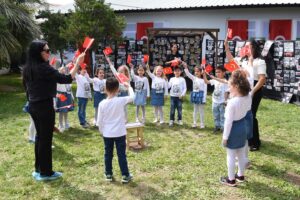 FOÇA BELEDİYESİ ÇOCUK EVİ 23 NİSAN’I KUTLADI