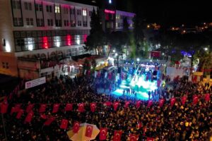 19 Mayıs Coşkusu Kınıklıları Sokağa Döktü