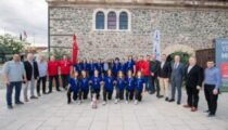 İzmir’de sporcular afet gönüllüsü oluyor