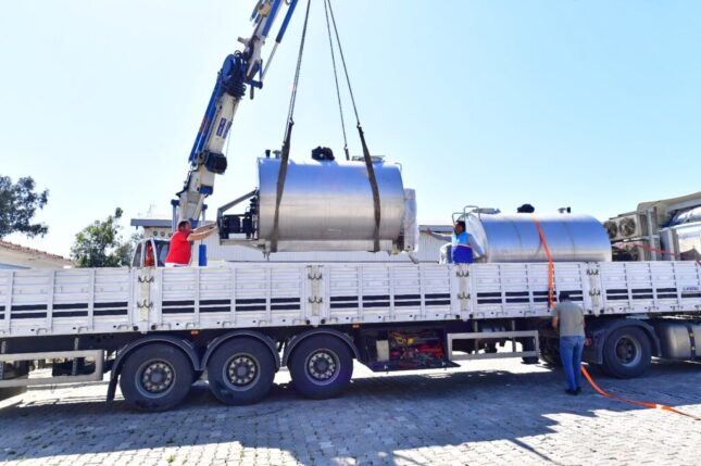 Hataylı süt üreticilerine İzmir’den tank desteği