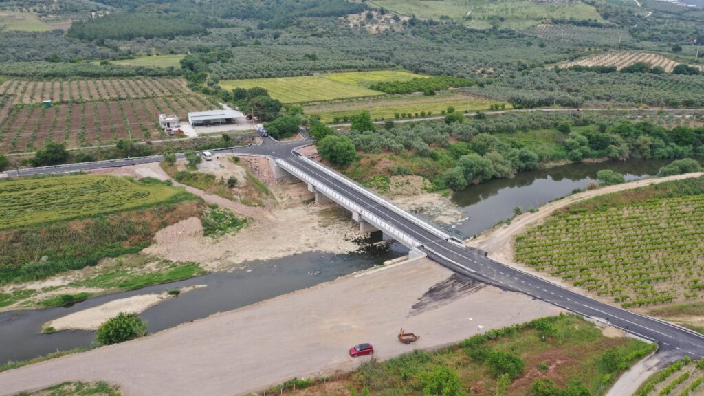 Gediz’in iki yakası bir araya geldi