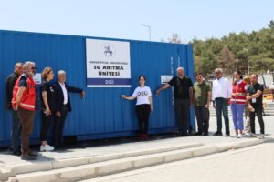 DEÜ, DEPREM BÖLGESİNDEKİ YEDİNCİ SU ARITMA ÜNİTESİNİ AÇTI