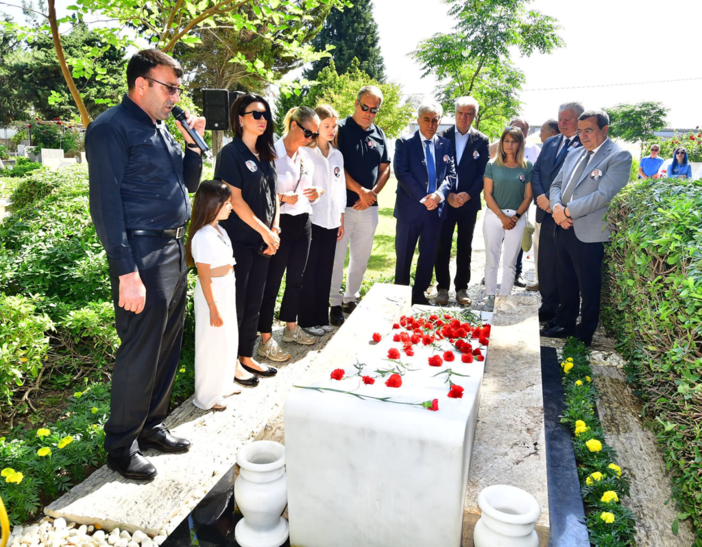 Ahmet Piriştina unutulmadı