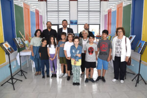 ÇOCUK RESSAMLAR ESERLERİNİ SERGİLEDİ