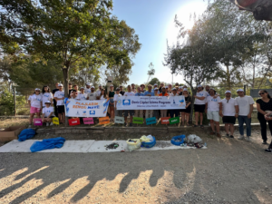 İzmir’de gençlerden deniz çöpü izleme etkinliği