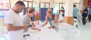 CHP FOÇA DELEGE SEÇİMLERİNİ TAMAMLADI