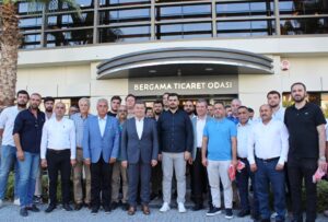 İZMİR MİLLETVEKİLİ EYYÜP KADİR İNAN BERTO’YU ZİYARET ETTİ