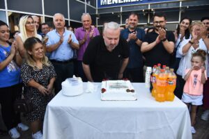 BAŞKAN PEHLİVAN’A SÜRPRİZ KUTLAMA