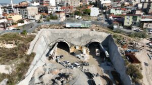 “İzmir’in 100 yılını kurtaracak bir eser”