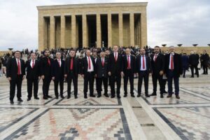 İMEAK DTO ALİAĞA ANITKABİR’DE!