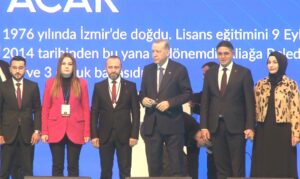 AK PARTİ İZMİR İLÇE ADAYLARINI TANITTI