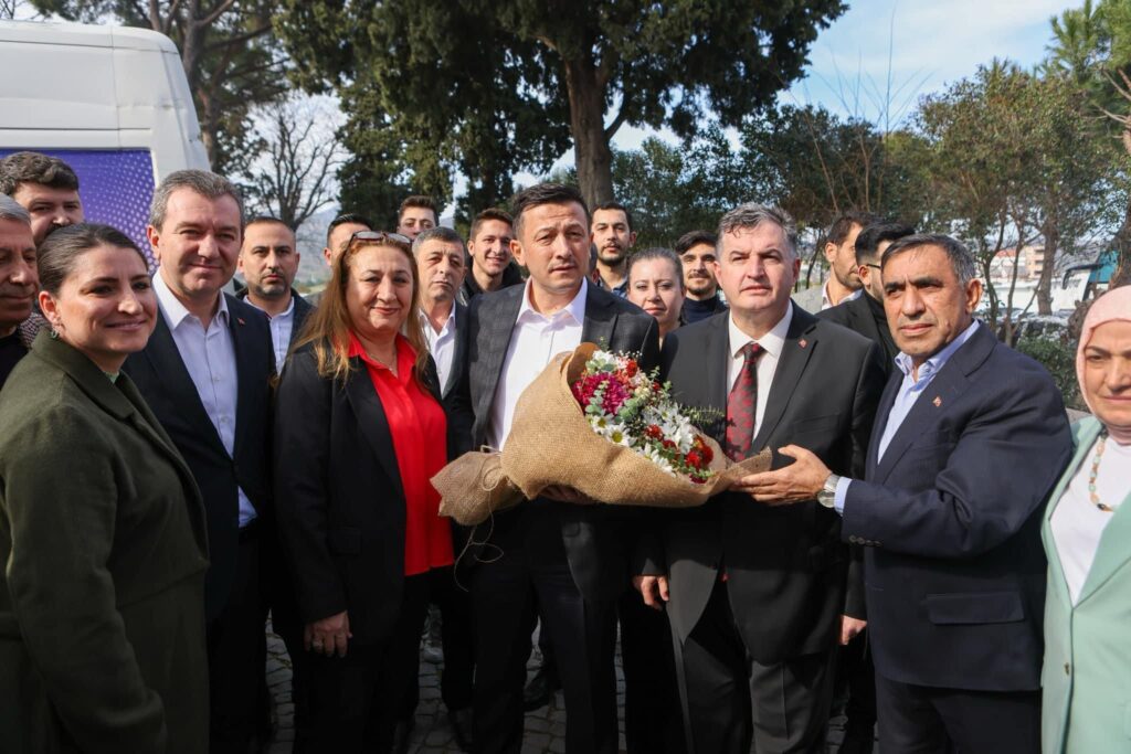 Cumhur İttifakı Bergama ve Kınık’ta DAĞ gibi omuz omuza