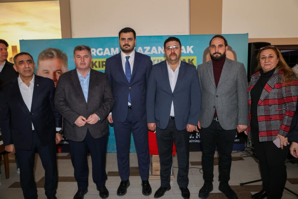 Eyyüp Kadir İnan “Bergama’da Ustalık Devri, Sadık olan kazanacak!”