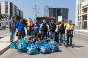 İzmir’de her gün 850 işçi 2 bin kilometrelik güzergahı temizliyor
