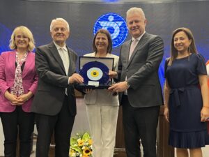 İZMİR TİCARET ODASI, BAŞKAN SANİYE BORA FIÇI’YA BAŞARILAR DİLEDİ