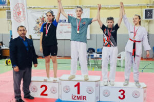 TAEKWONDO YILDIZLAR İZMİR İL ŞAMPİYONASI’NDA FOÇA RÜZGARI