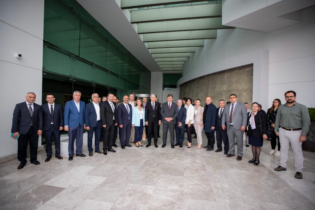 Tugay: “İzmir’in köylerinde reform yapacağız”