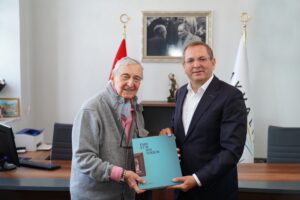 Koç Holding Yönetim Kurulu Onursal Başkanı Rahmi Koç’tan Başkan Mesut Ergin’e ziyaret