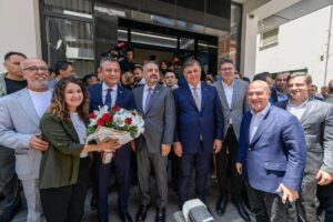 CHP Genel Başkanı Özgür Özel İzmir’e geldi