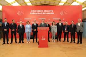 Başkan Tugay CHP’li Büyükşehir Belediye Başkanları buluşmasına katıldı 
