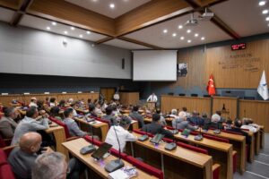 Başkan Tugay,“İklim krizine karşı yeni stratejiler belirlemek zorundayız”