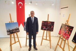 Ege Üniversitesinde 15 Temmuz’un tarihsel kökleri ve uluslararası etkileri konuşuldu