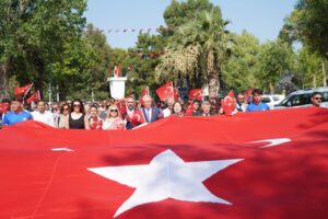Ege Üniversitesi ‘15 Temmuz’da tek yürek oldu