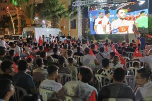 MENEMEN’DE MİLLİ COŞKU, DEV EKRANDA YAŞANACAK